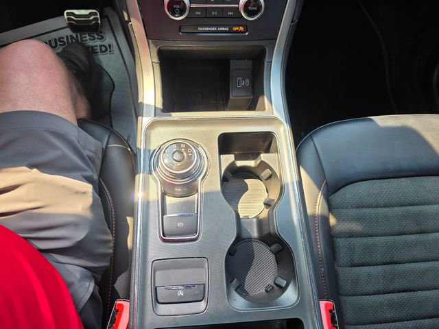 Certified 2022 Ford Edge ST-Line w/ Class II Trailer Tow Package image 22