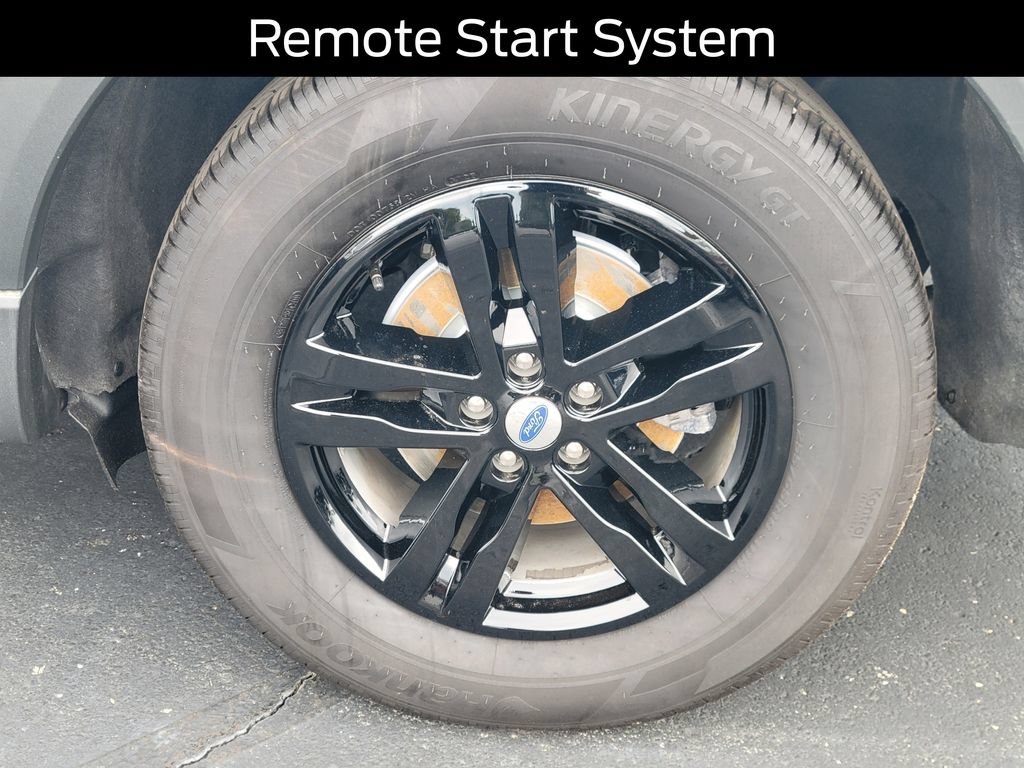 Certified 2022 Ford Explorer XLT w/ Equipment Group 202A AWD/4WD image 34