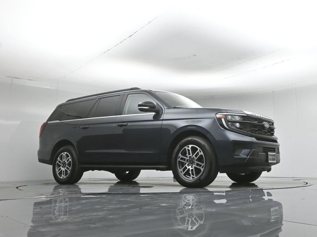 Certified 2025 Ford Expedition Max Active RWD image 4