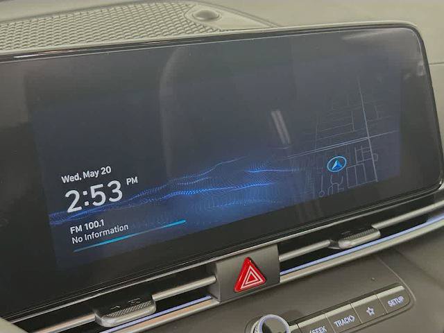 Used 2024 Hyundai Elantra Blue FWD image 16