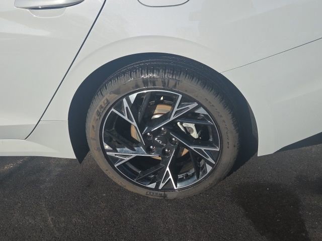 Used 2025 Kia K5 GT-Line image 12