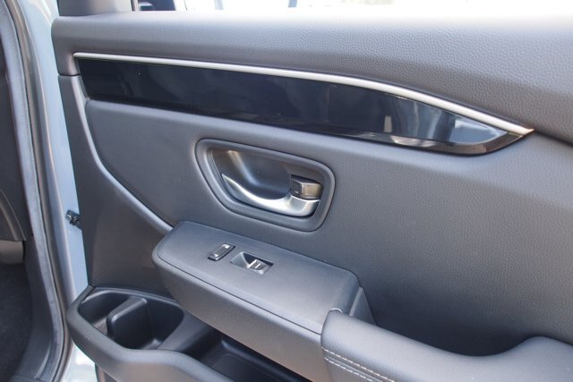 Used 2025 Honda Pilot Touring image 13