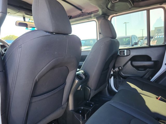 Used 2022 Jeep Gladiator Sport image 15