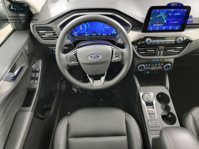 Certified 2022 Ford Escape Titanium w/ Class II Trailer Tow Package AWD/4WD image 25