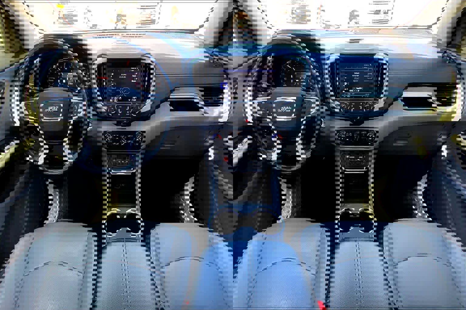 Used 2019 GMC Terrain SLT w/ Preferred Package FWD image 16