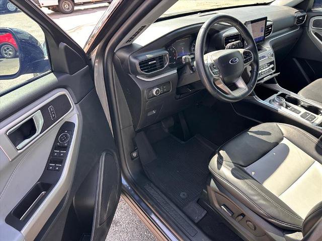 Certified 2023 Ford Explorer XLT w/ Equipment Group 202A RWD image 13