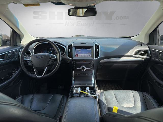 Certified 2019 Ford Edge Titanium FWD image 3