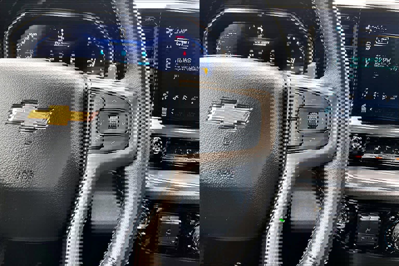 Used 2023 Chevrolet Silverado 1500 High Country w/ Z71 Off-Road Package AWD/4WD image 25