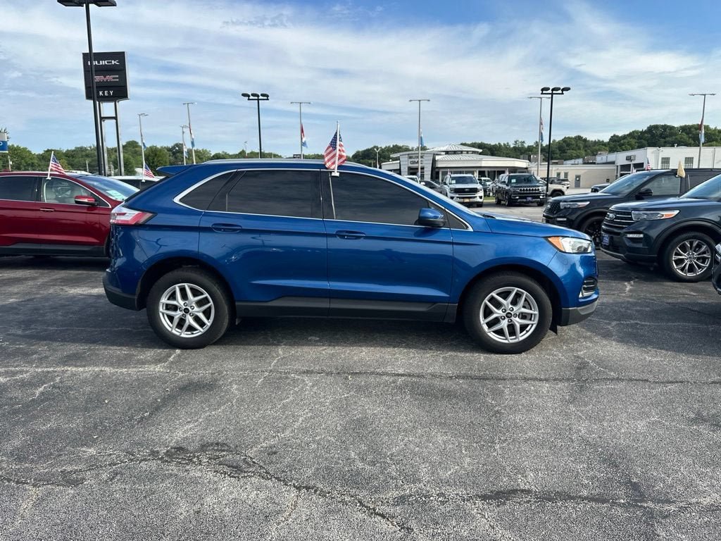 Certified 2024 Ford Edge SEL w/ Convenience Package AWD/4WD image 4