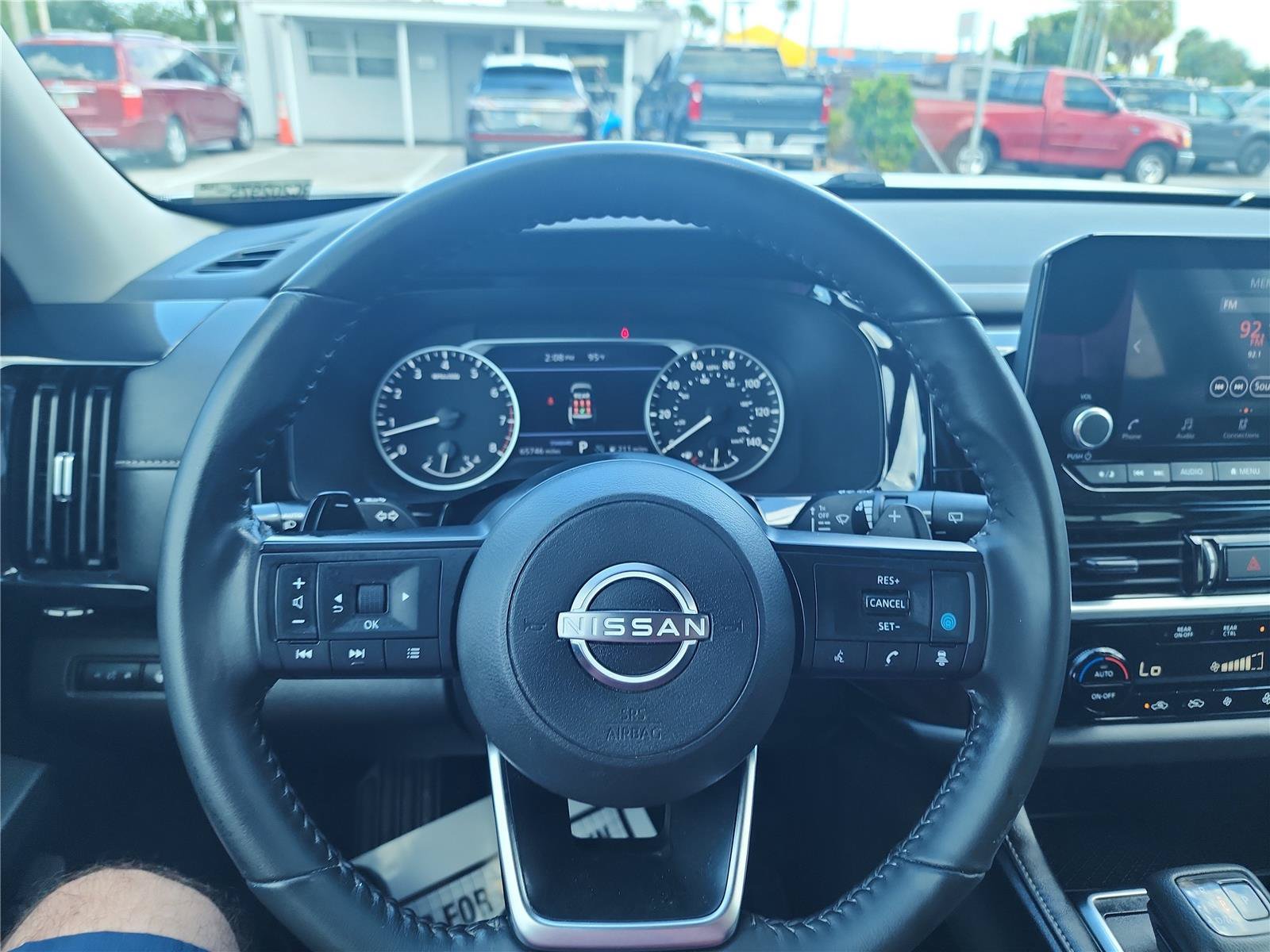 Used 2024 Nissan Pathfinder SV FWD image 35