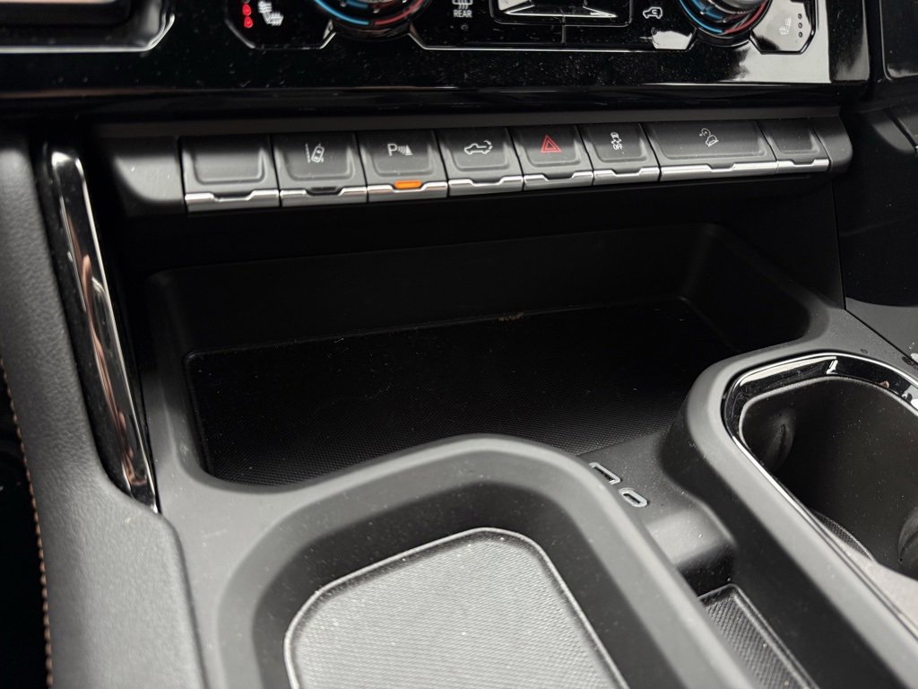 Used 2025 GMC Sierra 2500 AT4 w/ AT4 Preferred Package image 19