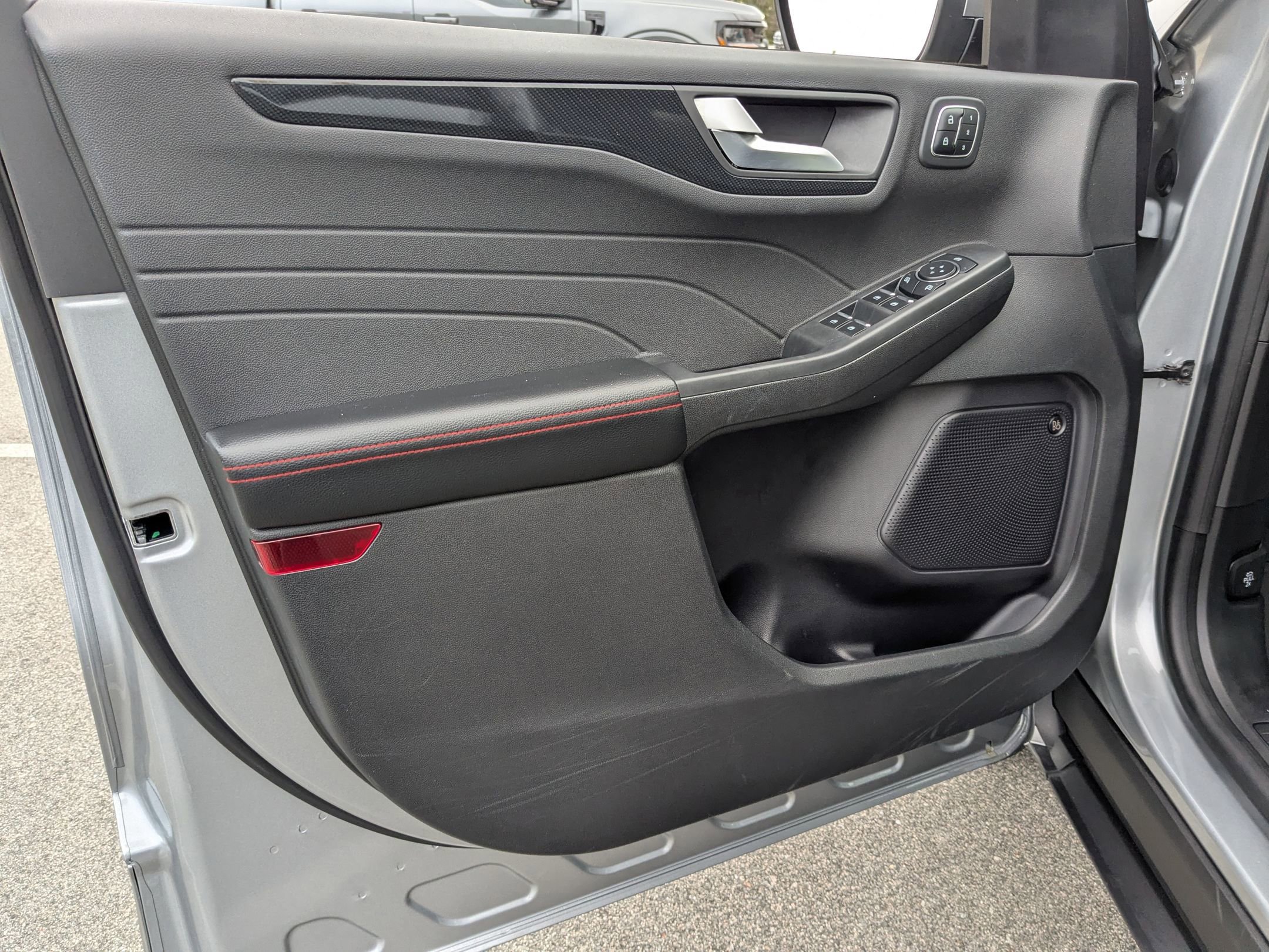 Certified 2023 Ford Escape ST-Line Select w/ Tech Pack #2 image 12