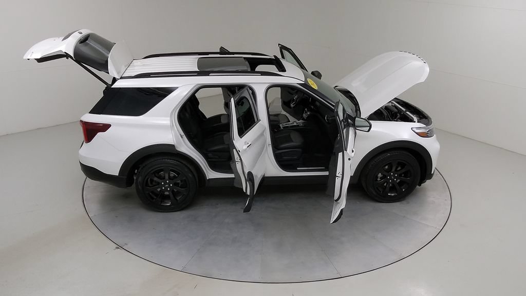 Certified 2023 Ford Explorer ST-Line w/ Class IV Trailer Tow Package AWD/4WD image 51