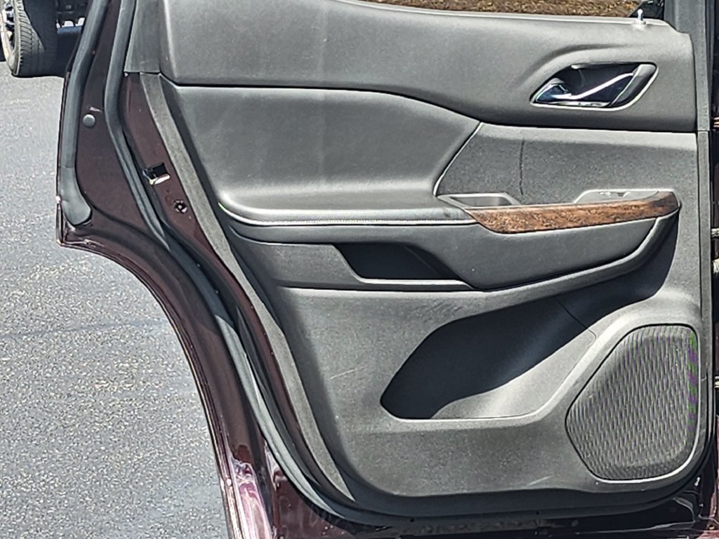 Used 2020 GMC Acadia Denali FWD image 36