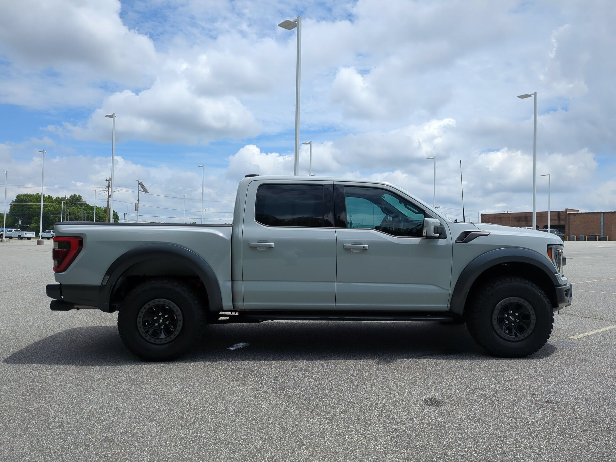 Certified 2023 Ford F150 Raptor AWD/4WD image 3