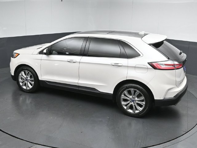Certified 2019 Ford Edge Titanium w/ Equipment Group 301A AWD/4WD image 50