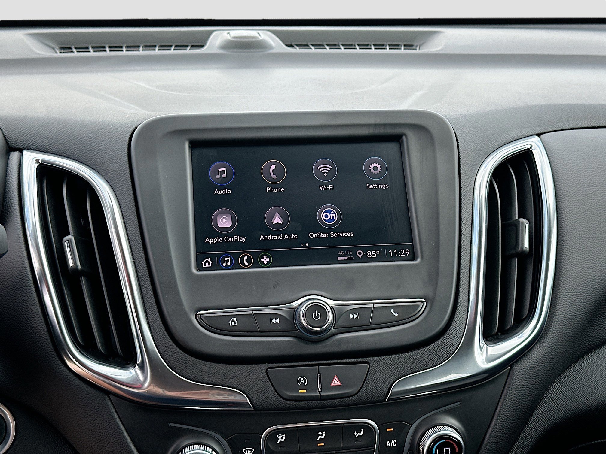 Used 2024 Chevrolet Equinox LT image 14