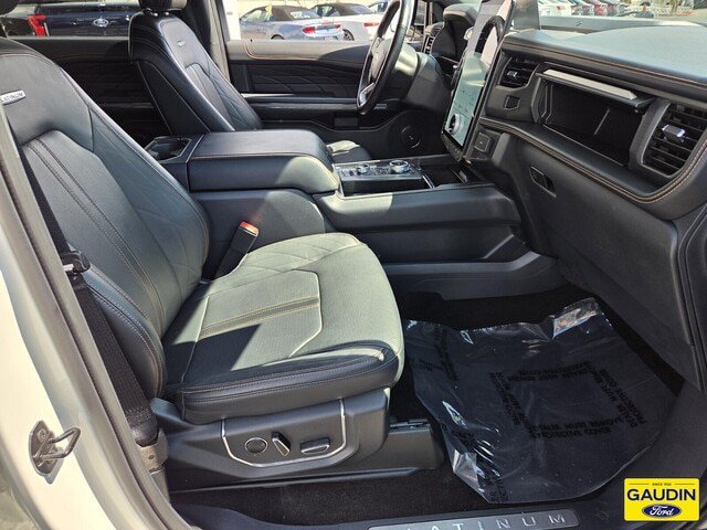 Certified 2023 Ford Expedition Platinum AWD/4WD image 17