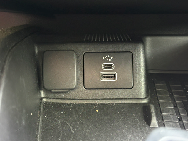 Certified 2025 Ford Bronco Sport Outer Banks w/ Outer Banks Tech Package+ AWD/4WD image 21