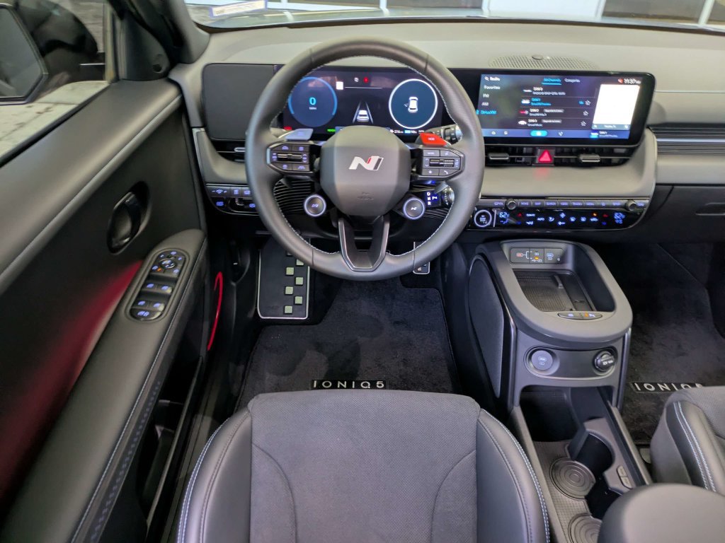 Used 2025 Hyundai Ioniq 5 N AWD/4WD image 17