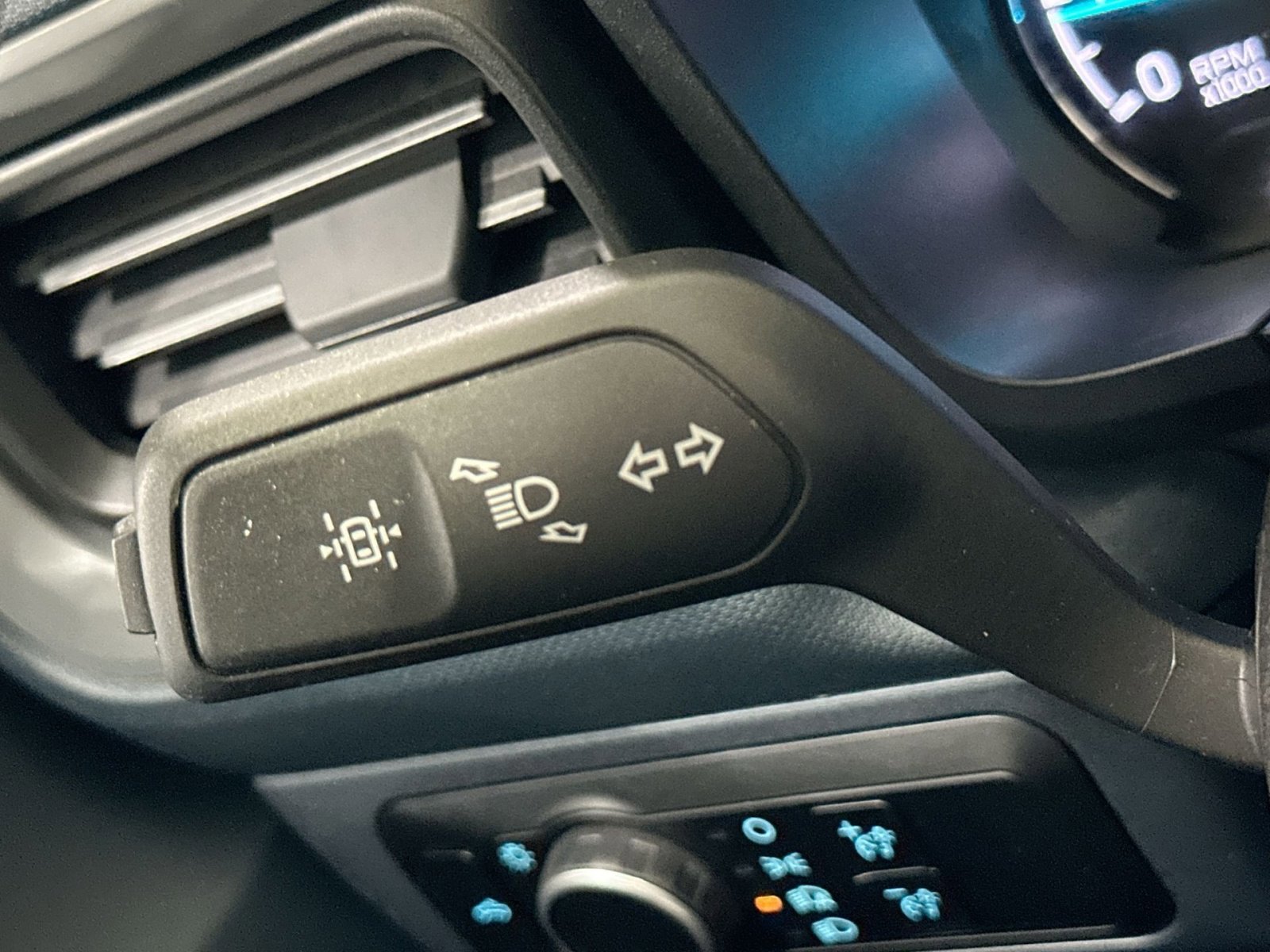 Certified 2024 Ford Maverick Tremor w/ Tremor Off-Road Package AWD/4WD image 28