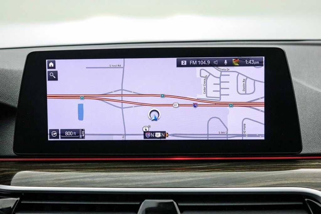 Used 2020 BMW 530e w/ M Sport Package image 20