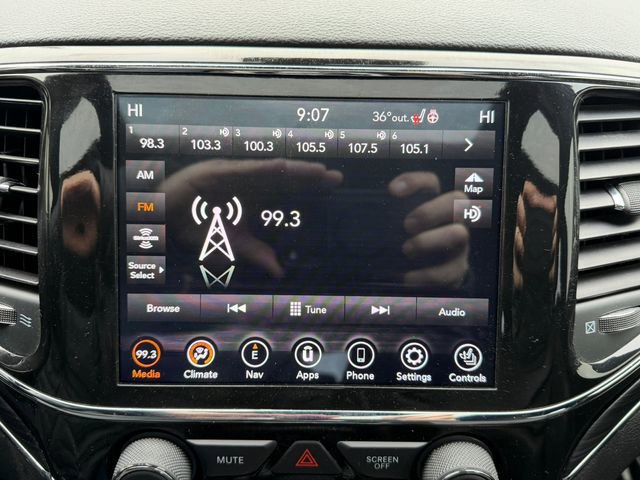 Used 2021 Jeep Grand Cherokee Limited image 22