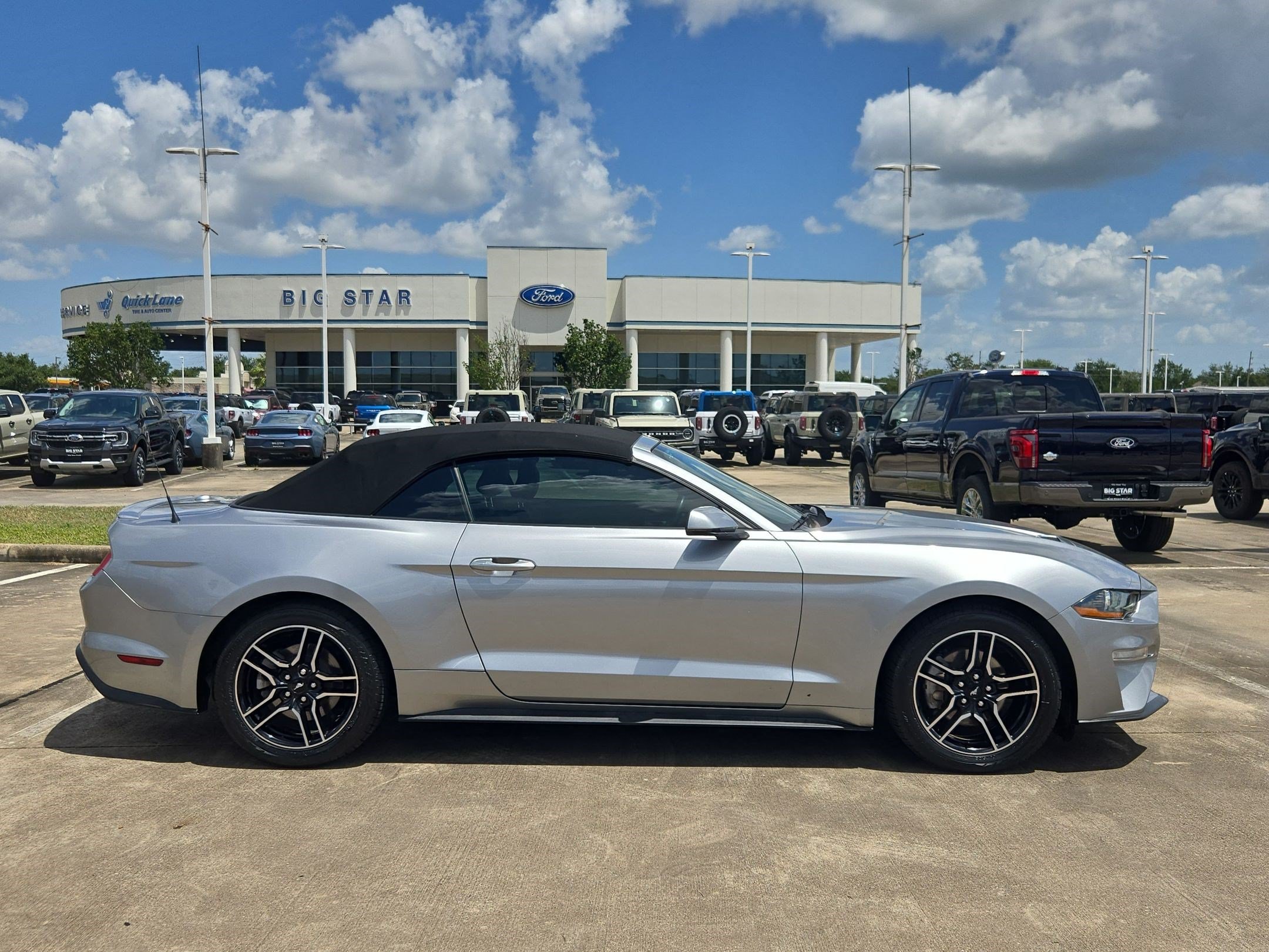 Certified 2020 Ford Mustang Premium RWD image 2