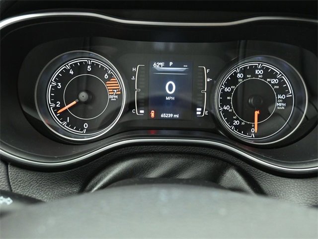 Used 2019 Jeep Cherokee Latitude w/ Cold Weather Group image 29