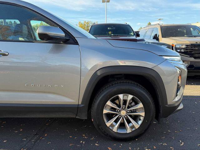 Used 2025 Chevrolet Equinox LT w/ Convenience Package II AWD/4WD image 5