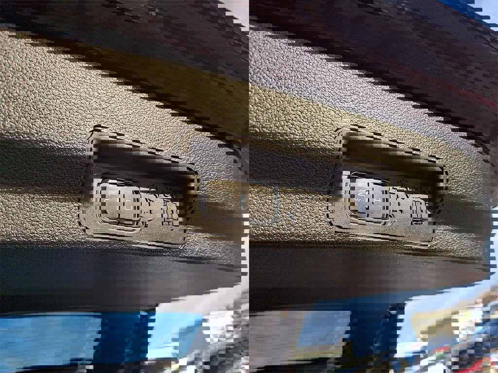 Certified 2023 Ford Explorer XLT w/ Equipment Group 202A image 31