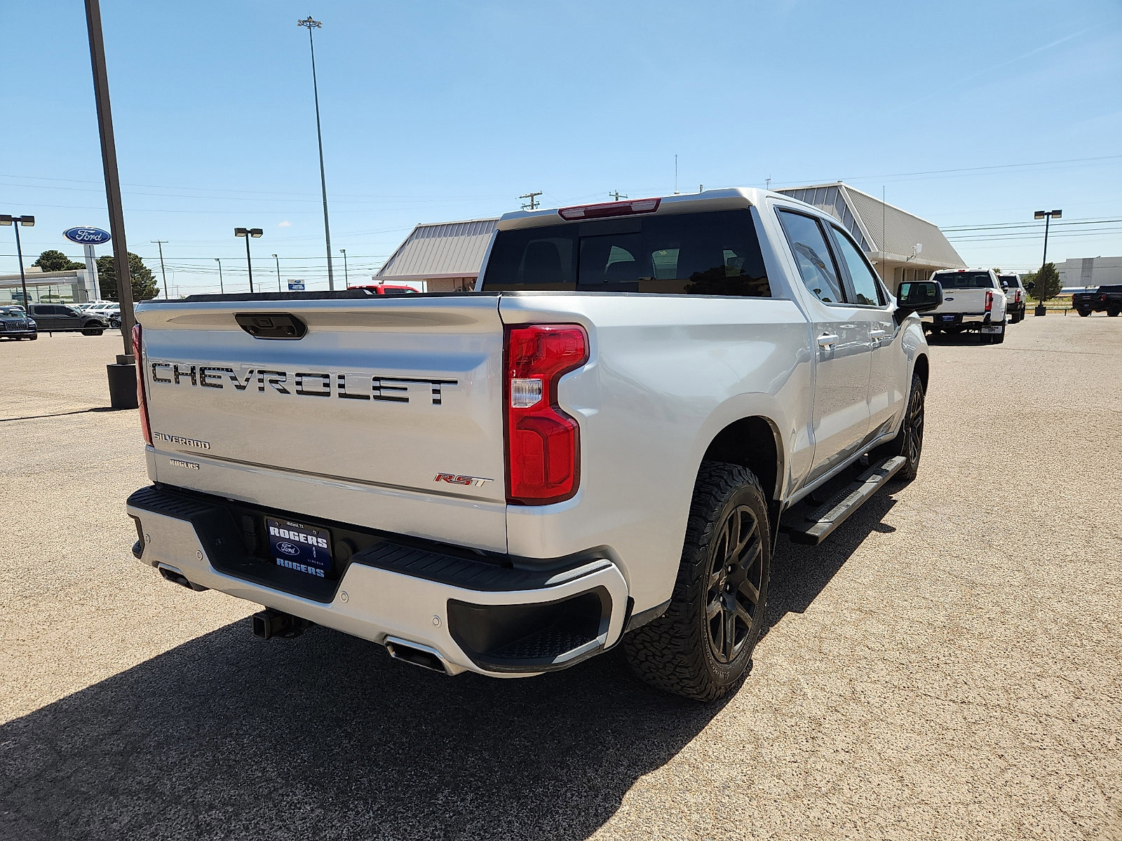 Used 2022 Chevrolet Silverado 1500 RST image 5