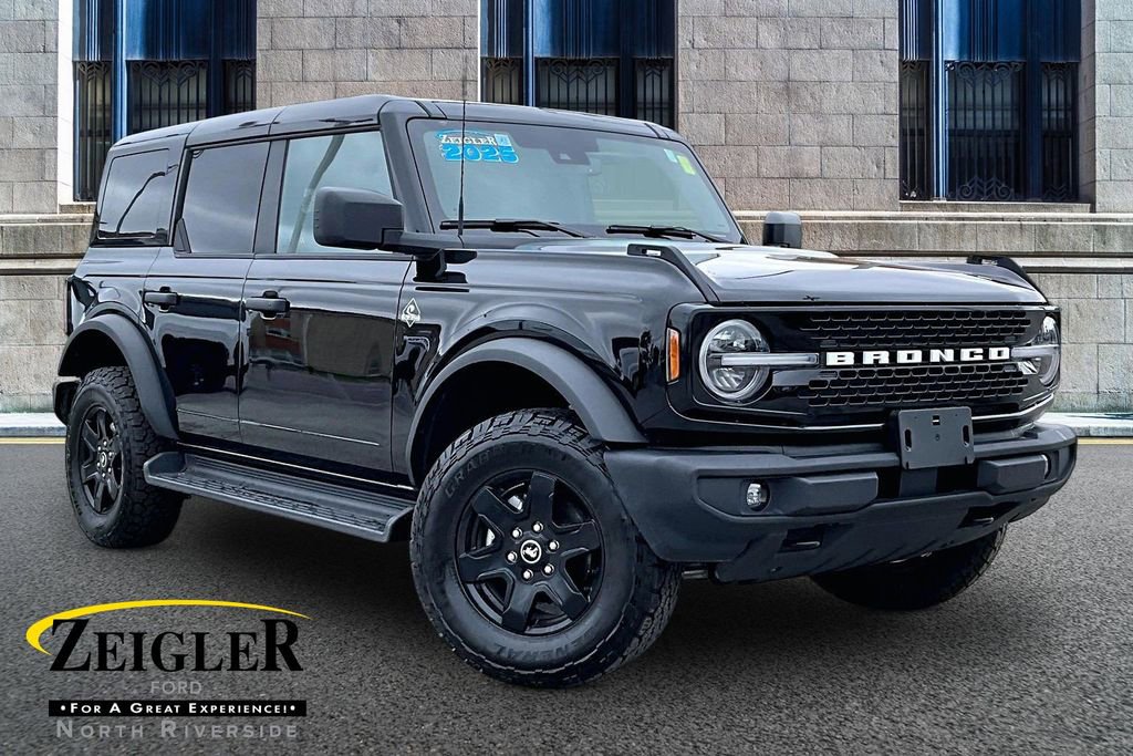 Certified 2025 Ford Bronco Outer Banks w/ Black Appearance Package