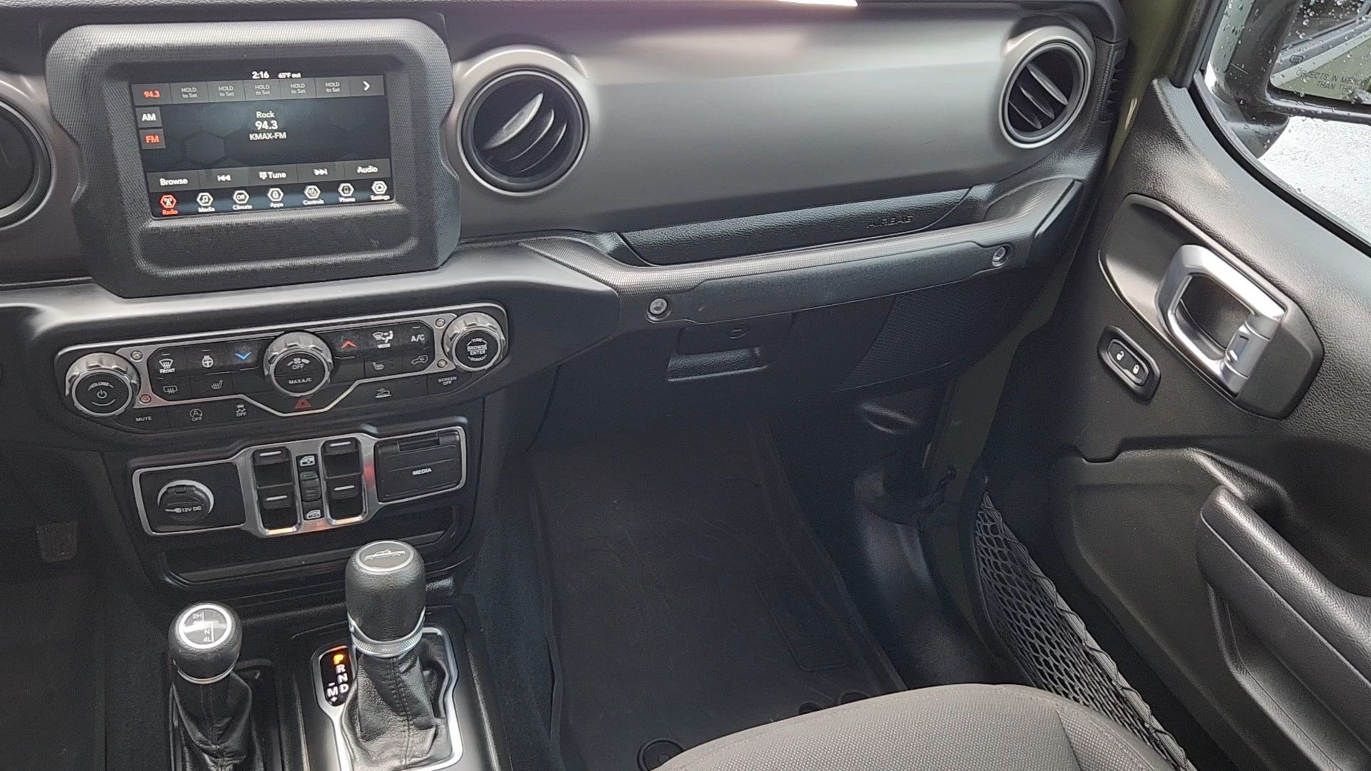 Used 2023 Jeep Gladiator Sport AWD/4WD image 6