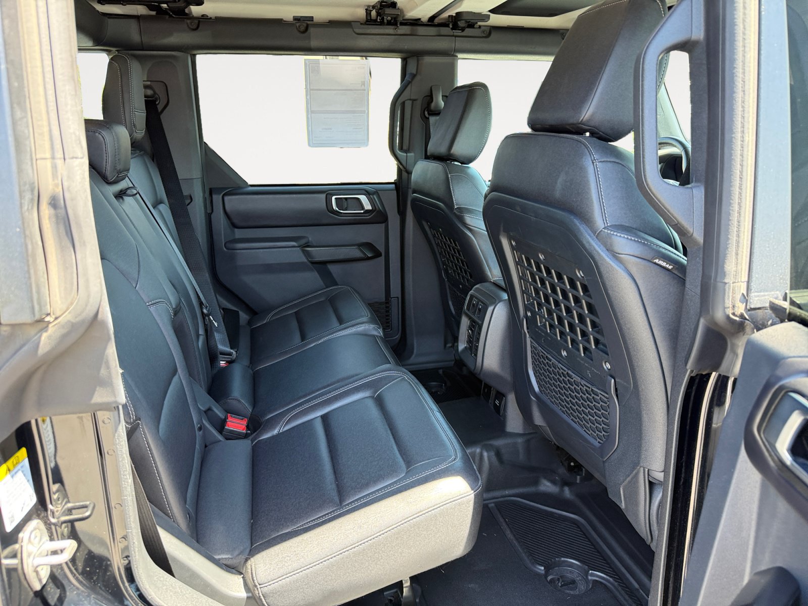 Certified 2025 Ford Bronco Badlands AWD/4WD image 18