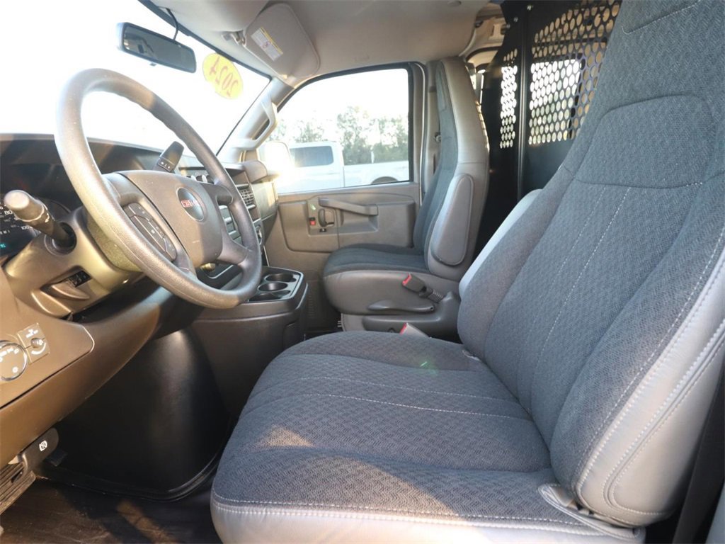 Used 2024 GMC Savana 2500 w/ Driver Convenience Package image 8