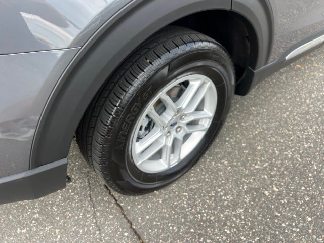 Certified 2025 Ford Explorer Active AWD/4WD image 39