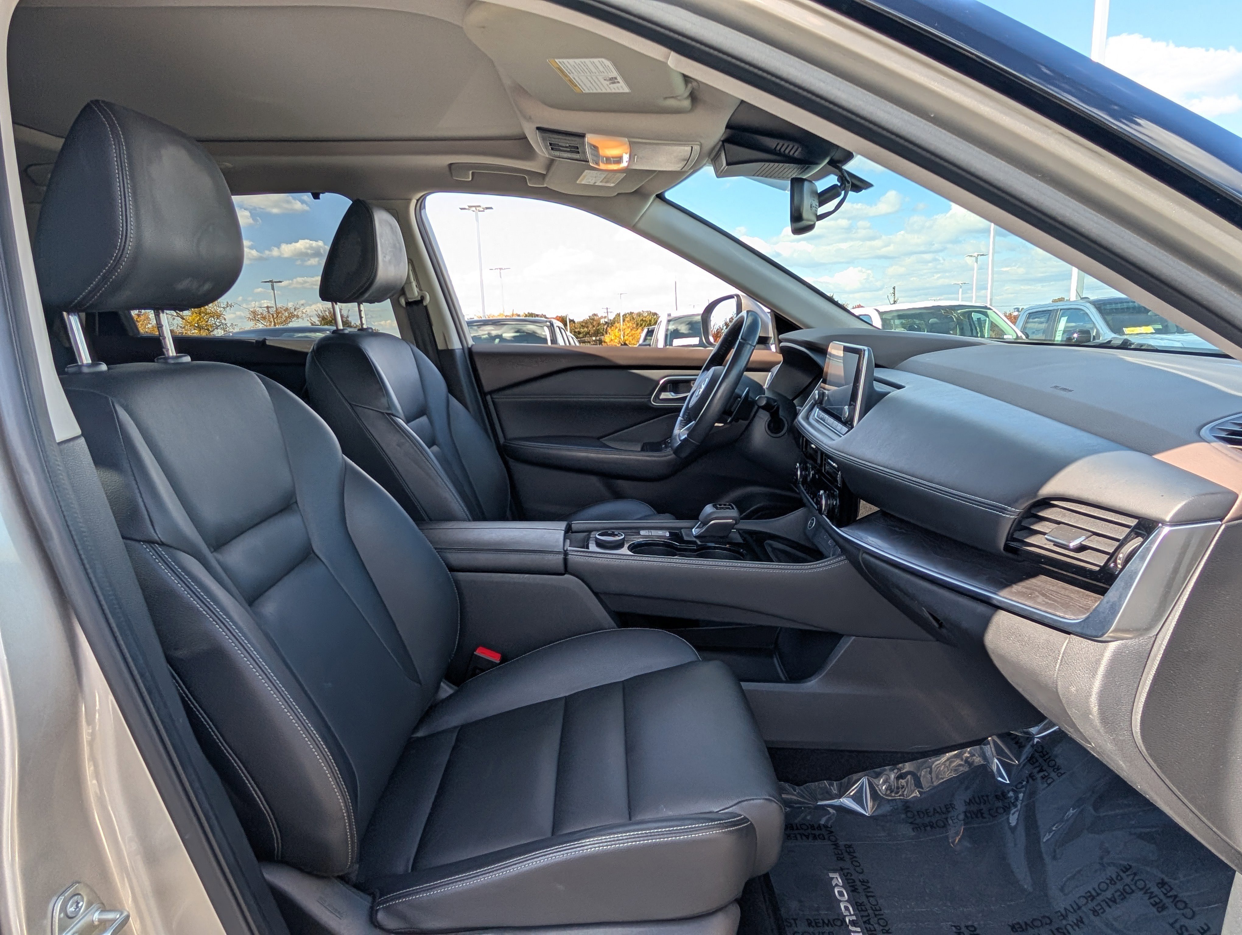 Used 2021 Nissan Rogue SL image 10