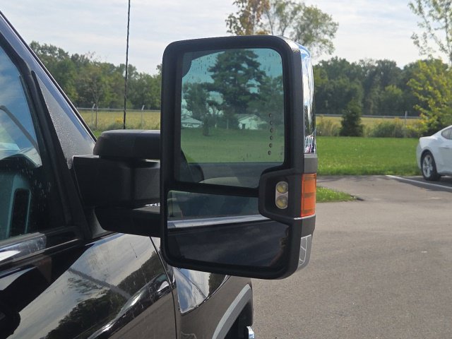 Used 2019 GMC Sierra 2500 SLT w/ Duramax Plus Package AWD/4WD image 8