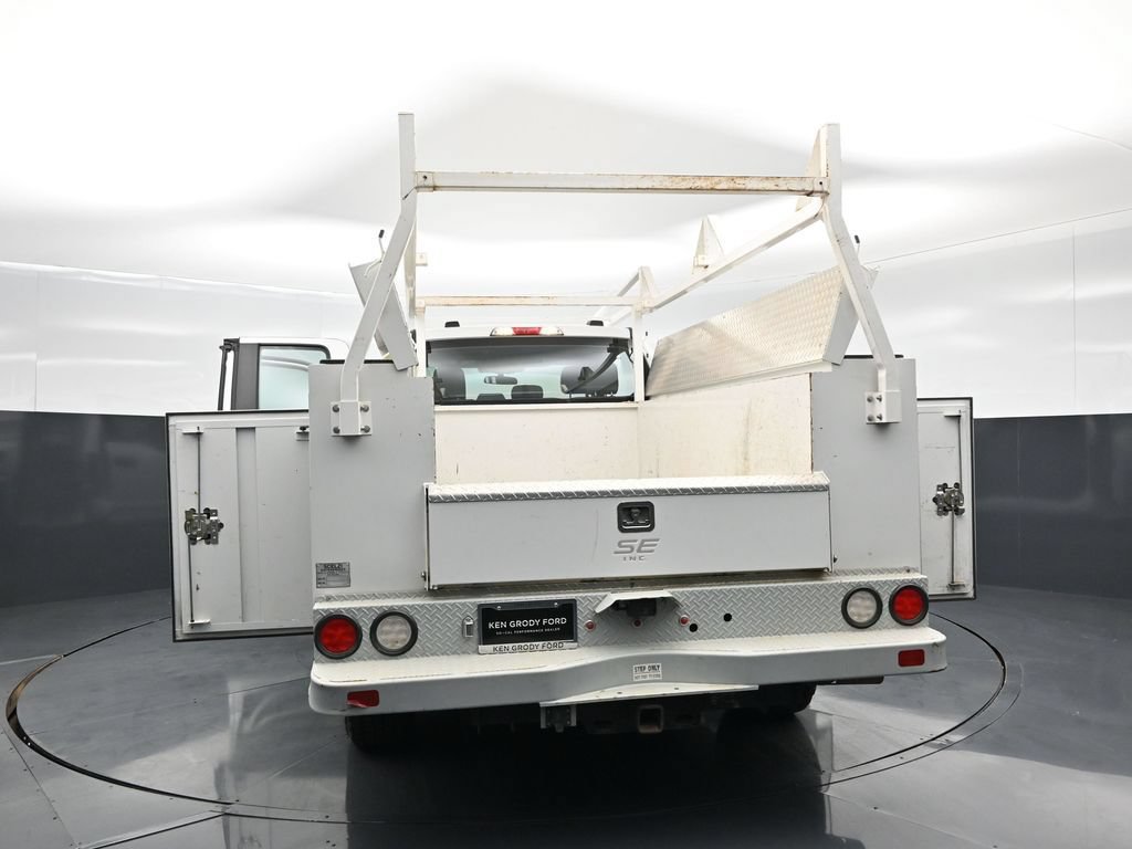 Certified 2022 Ford F250 XL w/ Power Equipment Group RWD image 6