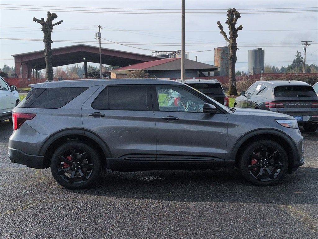 Certified 2022 Ford Explorer ST w/ Equipment Group 401A image 6