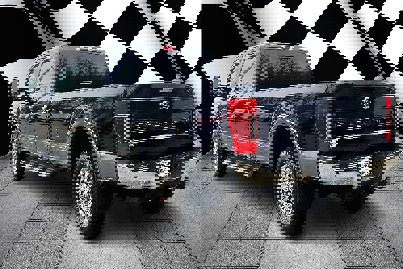 Certified 2022 Ford F350 Lariat w/ Lariat Ultimate Package image 2