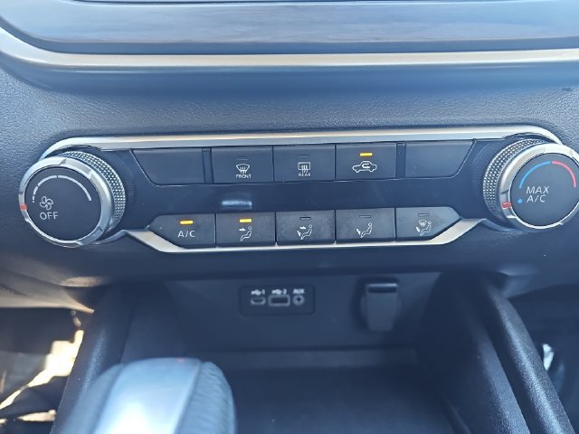 Used 2025 Nissan Altima 2.5 SV FWD image 24
