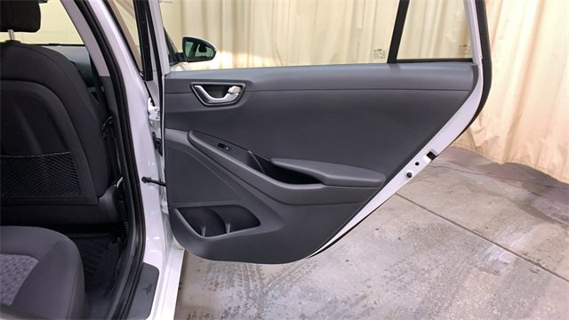 Used 2019 Hyundai Ioniq SEL image 13
