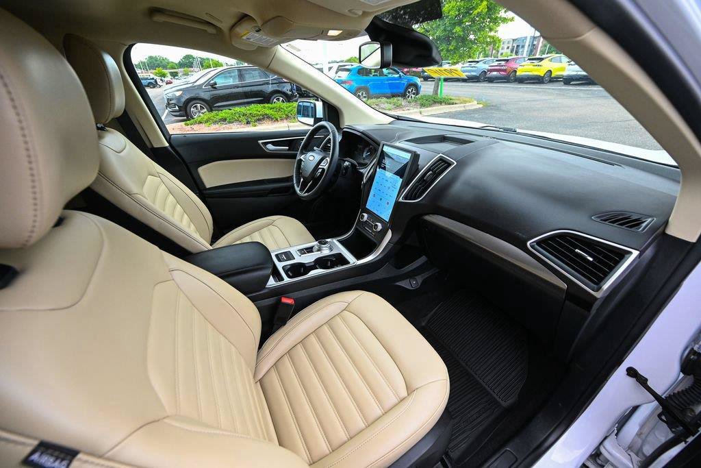 Certified 2024 Ford Edge SEL w/ Convenience Package AWD/4WD image 25