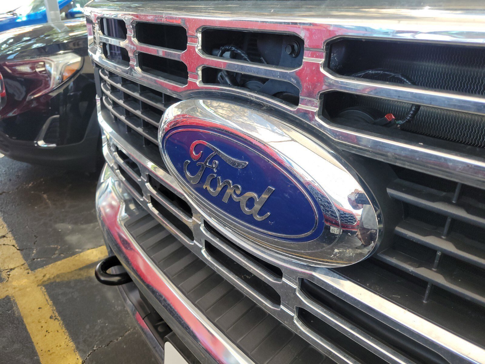 Certified 2024 Ford F350 XLT w/ FX4 Off-Road Package image 3