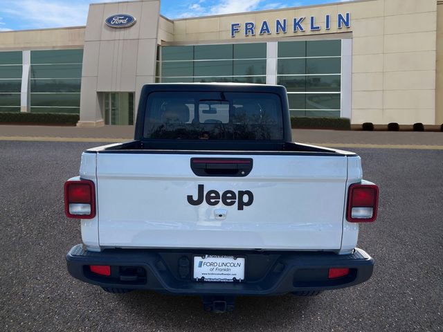 Used 2022 Jeep Gladiator Sport w/ Trailer Tow Package AWD/4WD image 6