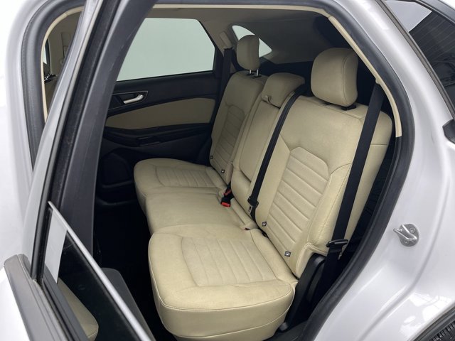 Certified 2019 Ford Edge SE w/ Cargo Accessory Package AWD/4WD image 10
