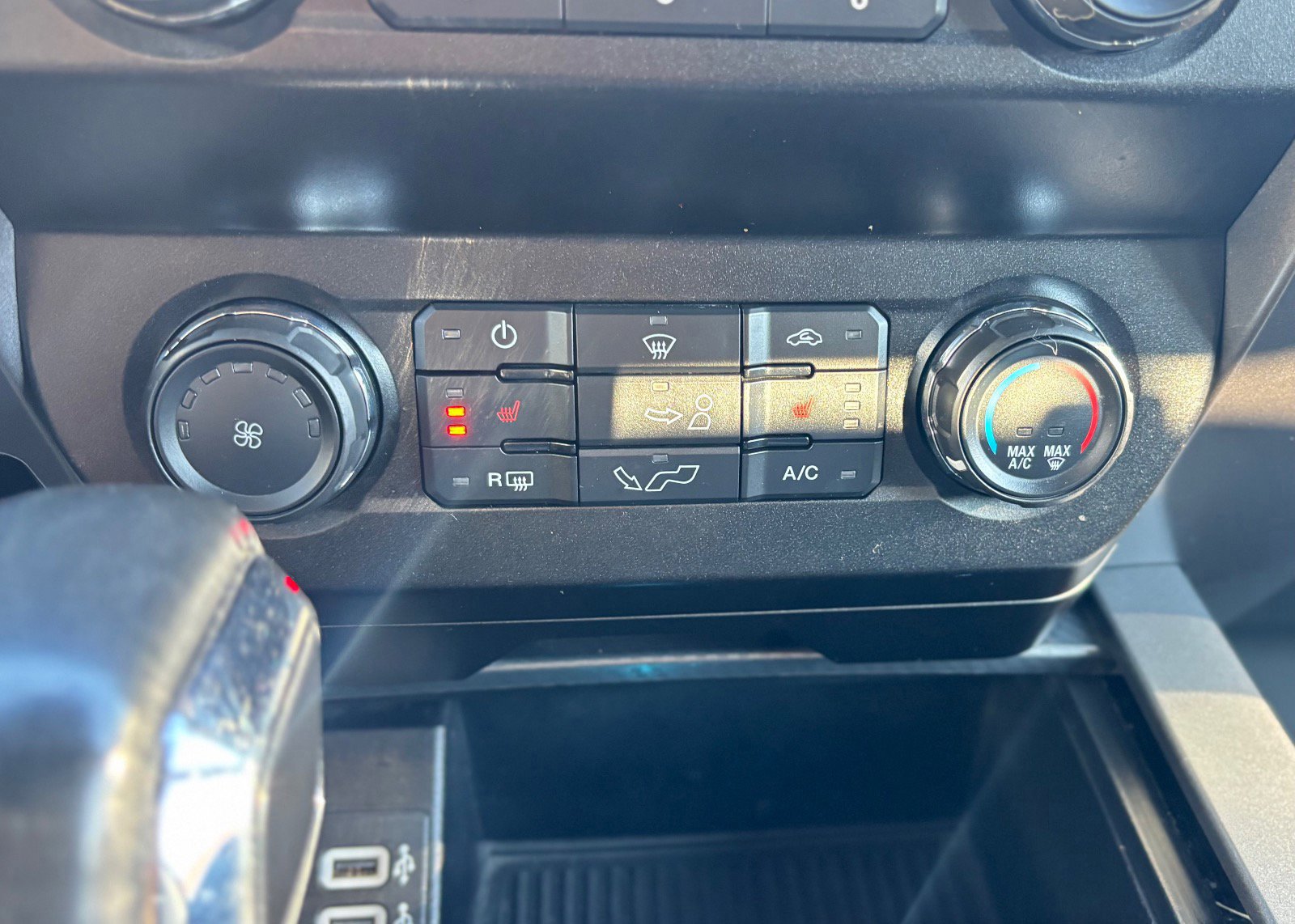 Certified 2020 Ford F150 XLT w/ Equipment Group 302A Luxury image 44