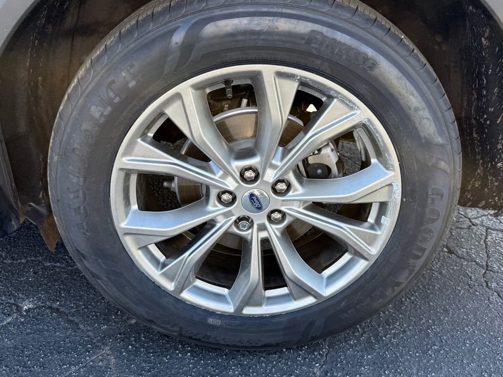 Certified 2023 Ford Explorer Limited RWD image 15